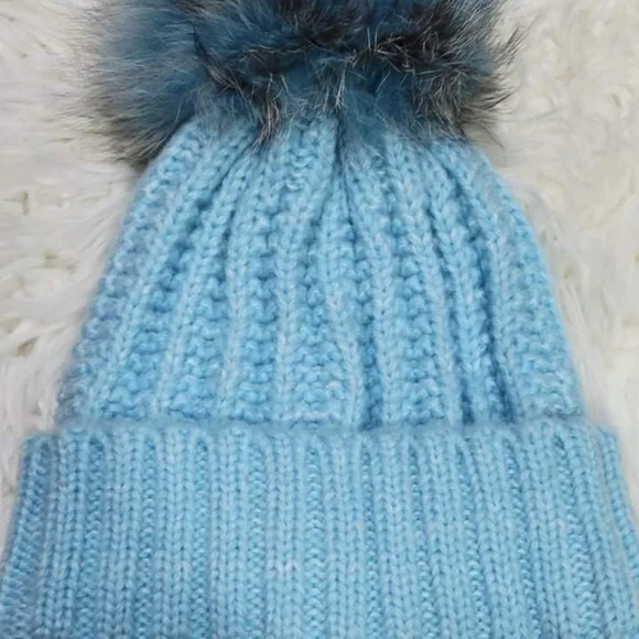 Kyi Kyi Women’s Knitted Faux Fur Pom Pom Beanie, Light Blue/Cream, One Size Kyi Kyi Chunky Wool Blend Beanie with Faux Fur Pom: OS  main image 4